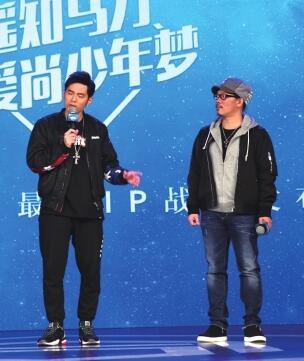 周杰伦与宝可梦CEO合照