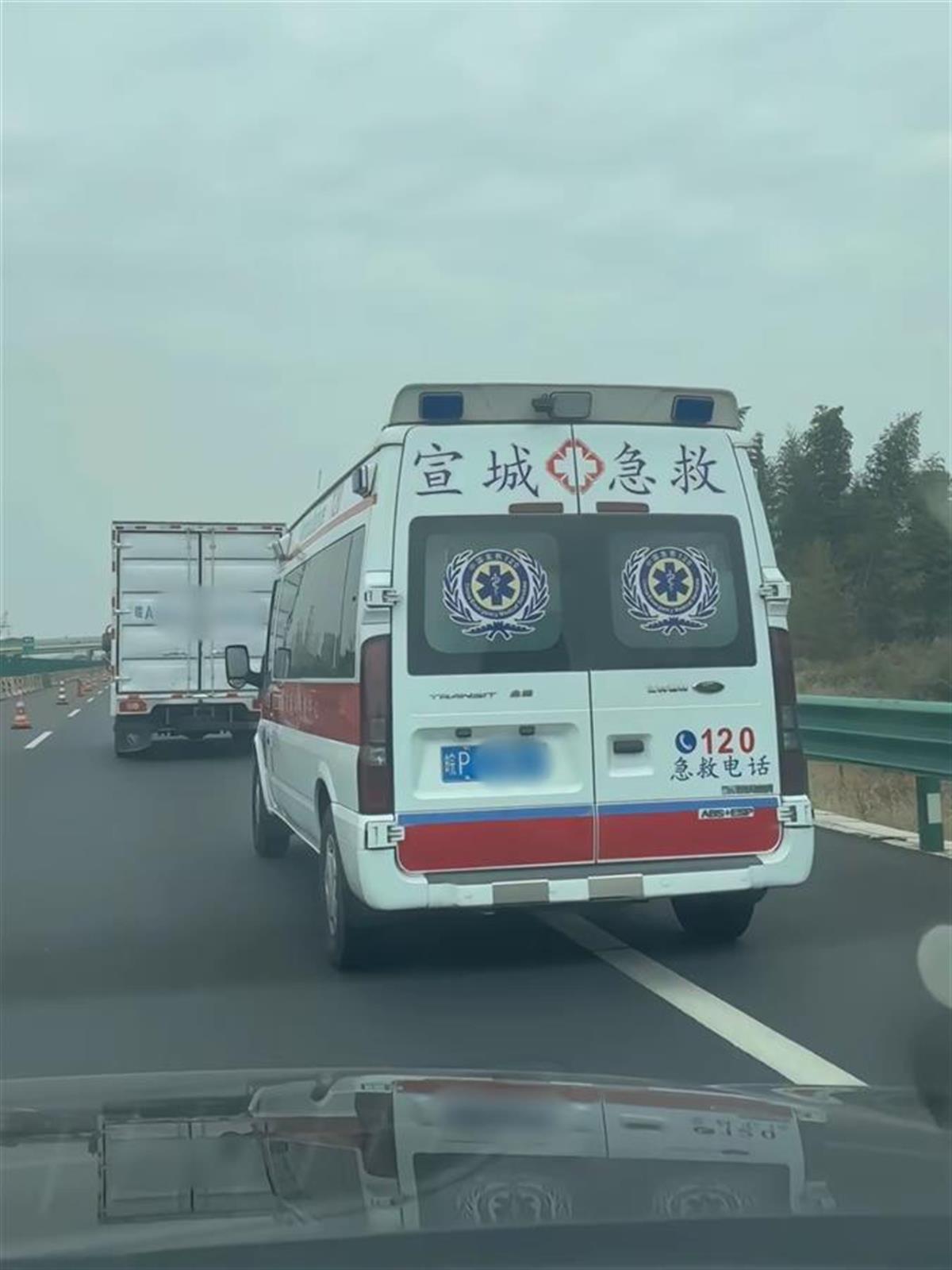 交警回应